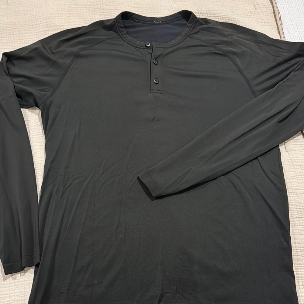 lululemon athletica Black Long Sleeve Tee